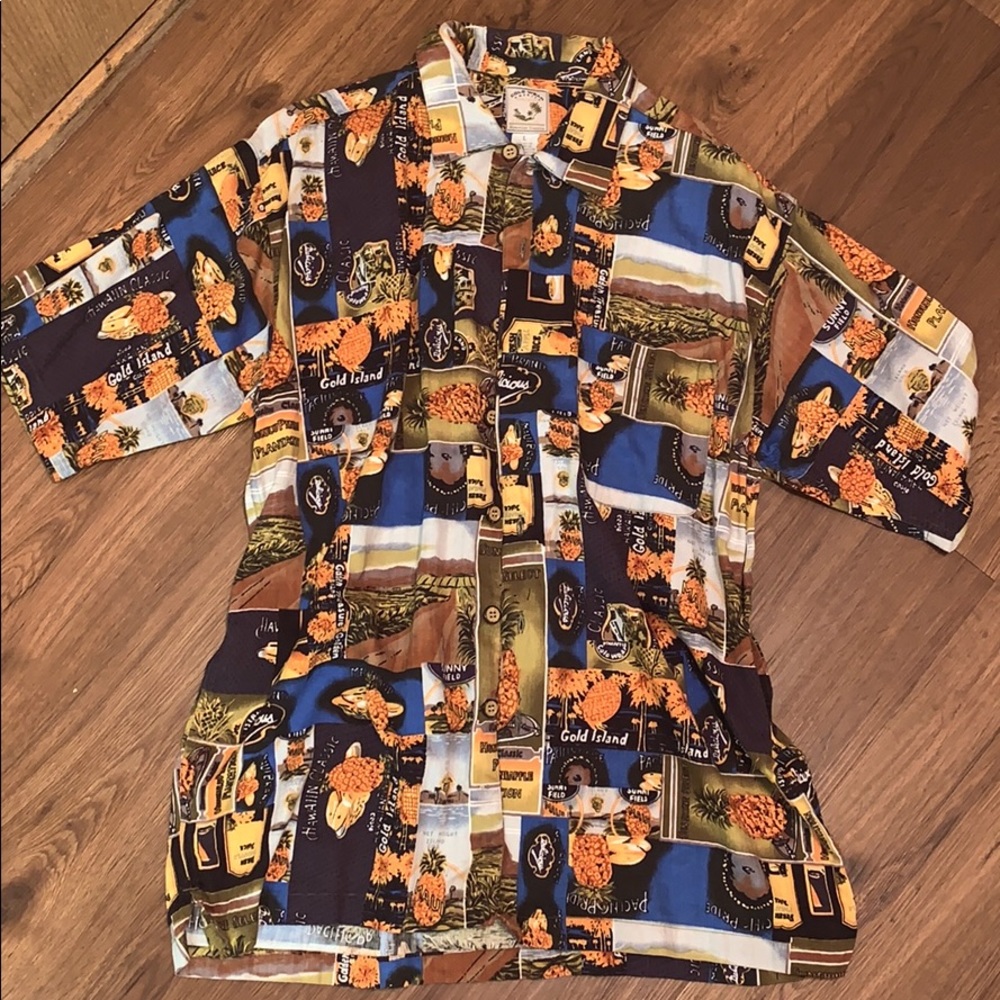 Colo wear Hawaiian shirt size large